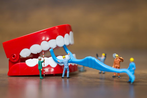 5 Common Dental Emergencies & What to Expect at Your Visit